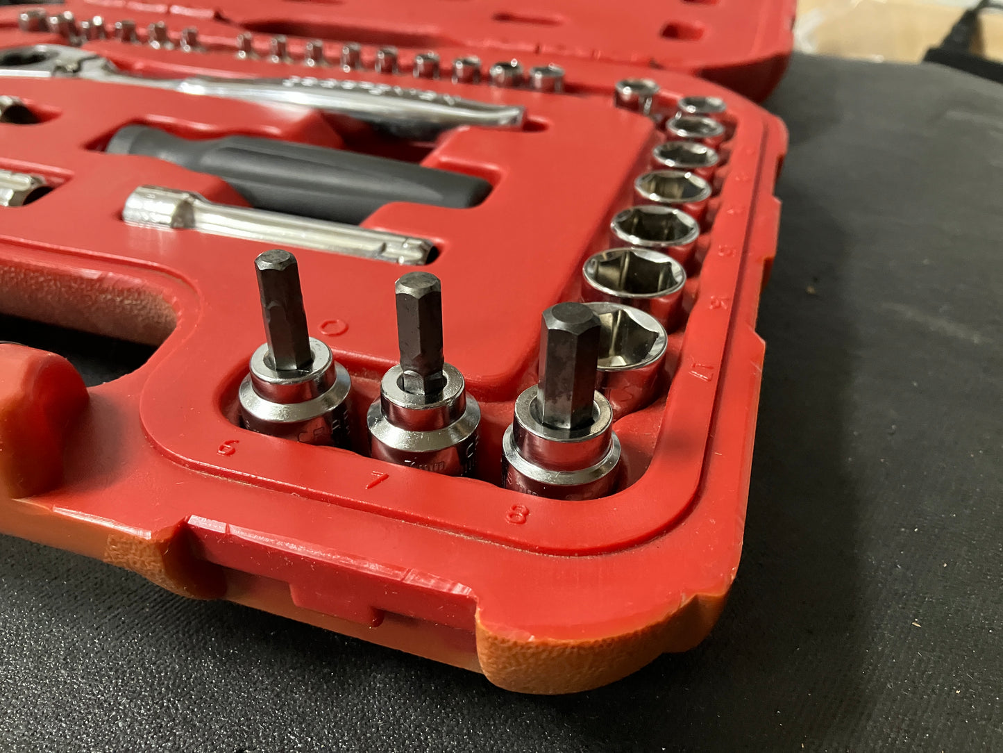 Craftsman 41pc Max Axess Socket Set 41484 with 6pt Sockets, Hex Sockets, & Ratchet 29308