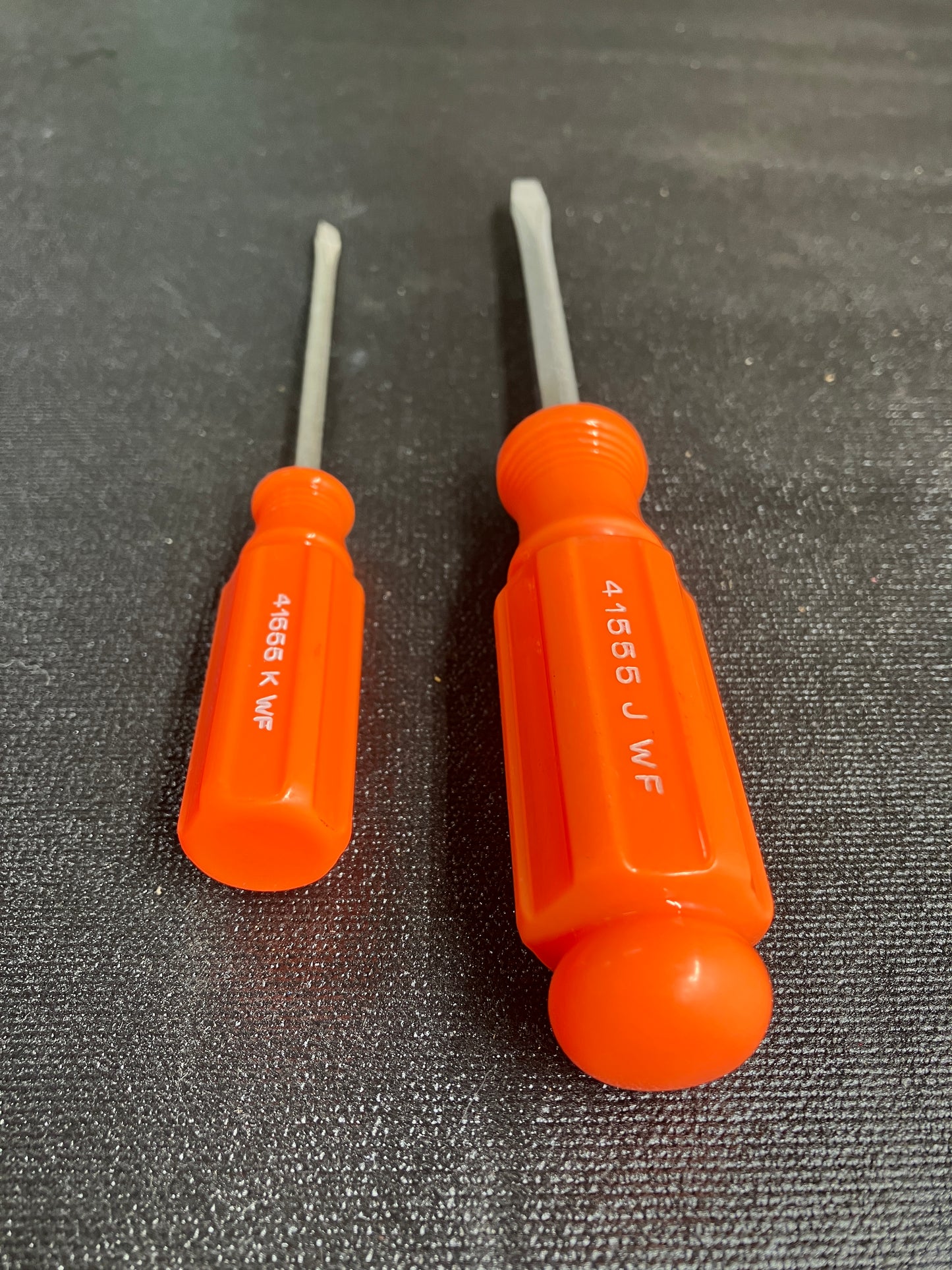 NOS Vintage Craftsman Hi Viz Orange Screwdrivers (2) 1/8” & 3/16” 41555 WF USA