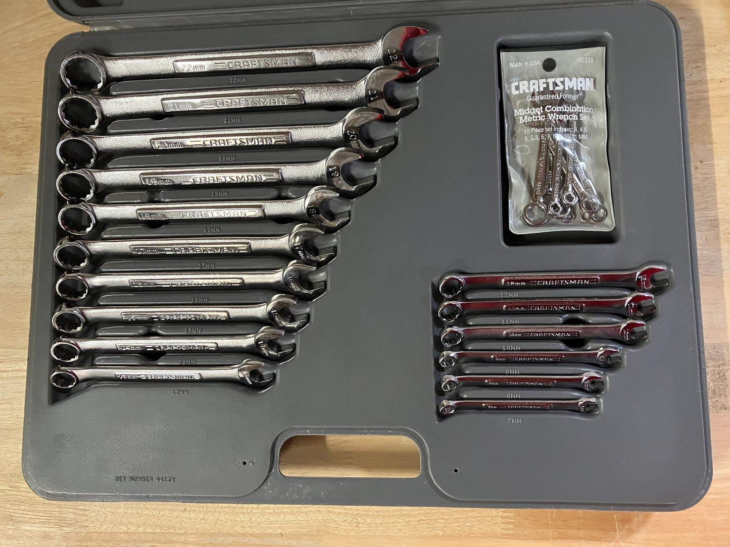 Vintage Craftsman 26pc Metric Combination Wrench Set 44128 VA USA w/Case 4-22mm