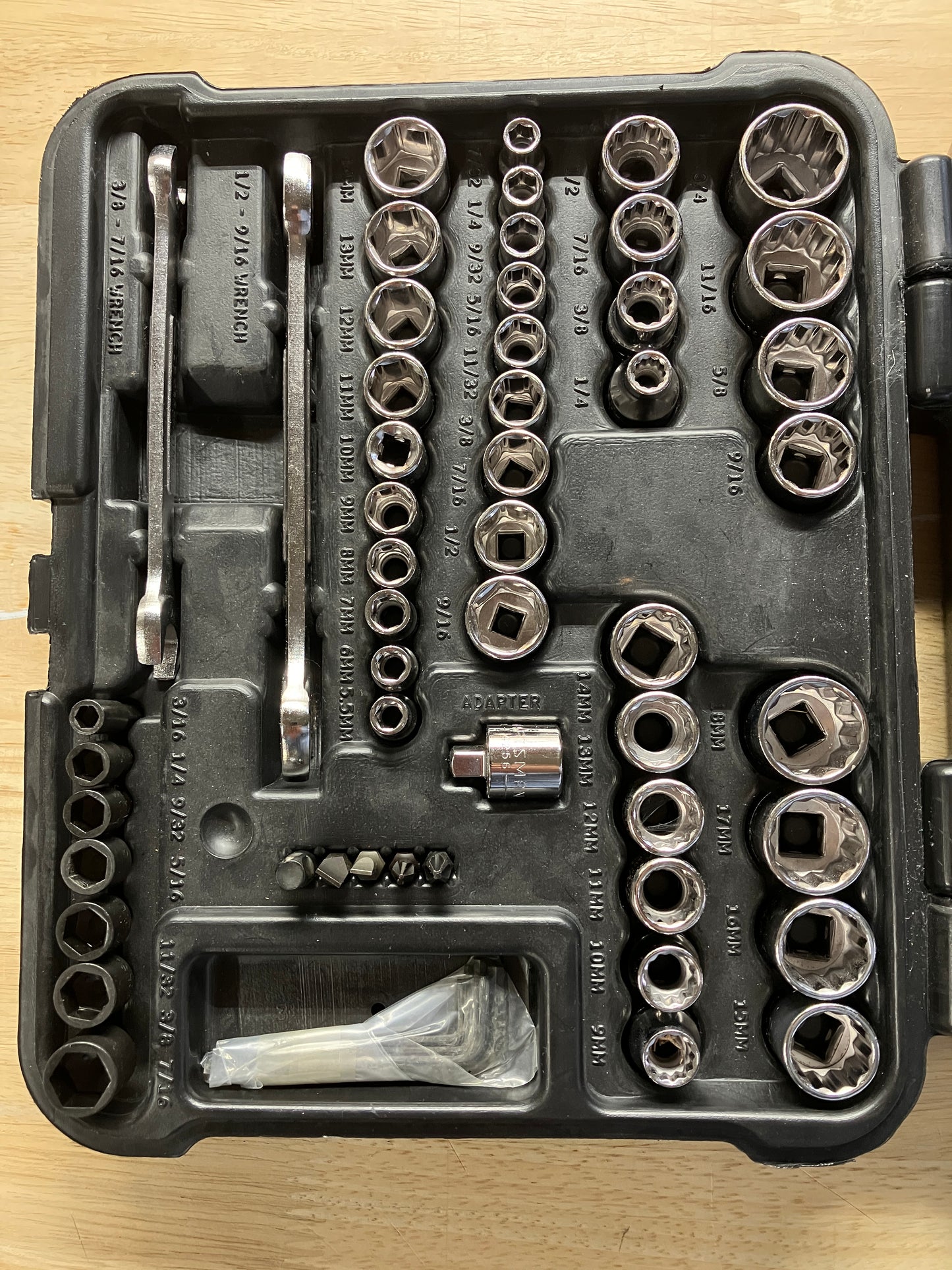 Vintage Craftsman 62pc socket set 33462 USA - Like New - with 44808 long handle ratchet
